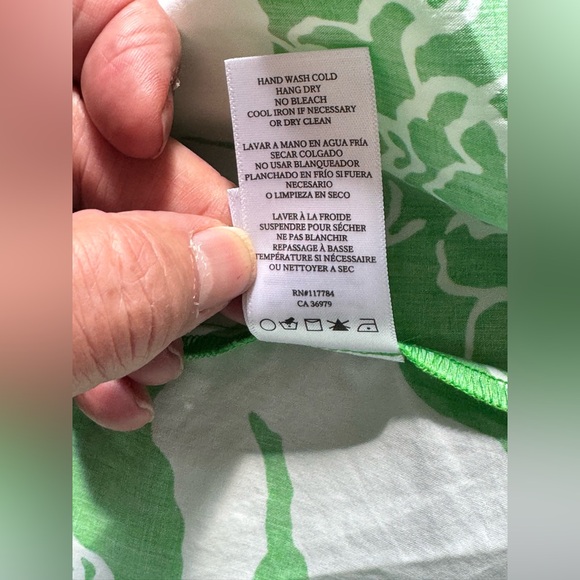 NWOT Rails Seville Smocked Geeen Lotus Midi Dress - Picture 13 of 13